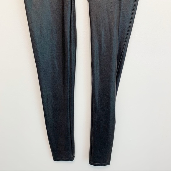 Spanx Faux Leather Legging Medium Black - Picture 6 of 14